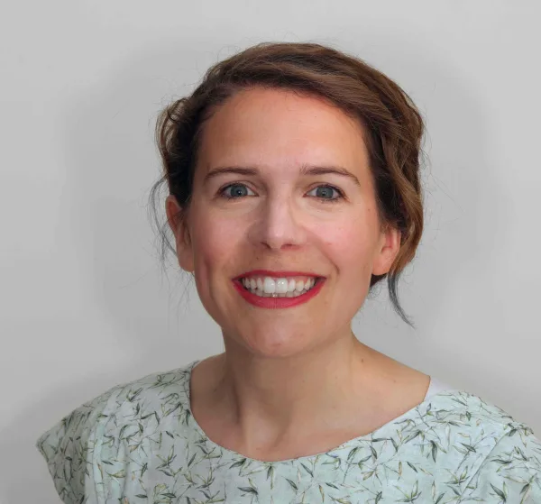 Charlotte Molyneaux - Qualifications: FDS (Orth) (RCS Lon) MOrth (RCS Lon) DDS MJDF BDS (Hons.) GDC No.251270